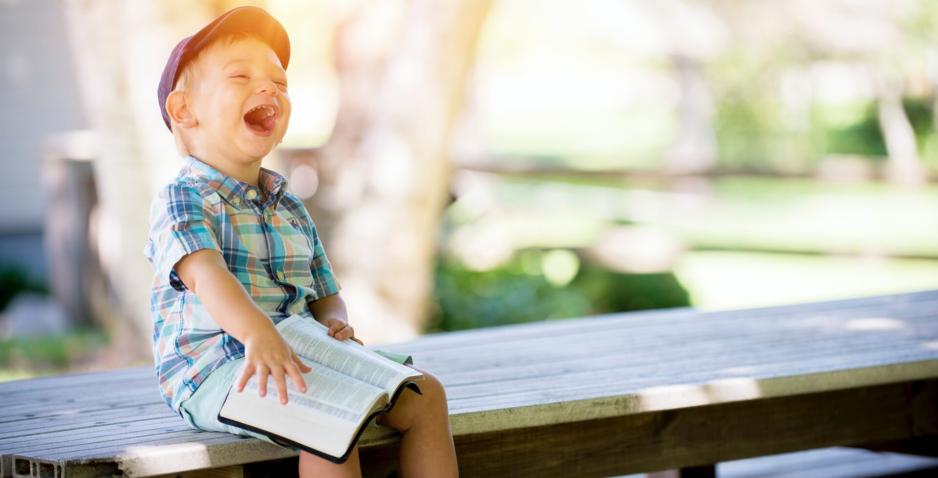 子どもが楽しく学ぶ画像